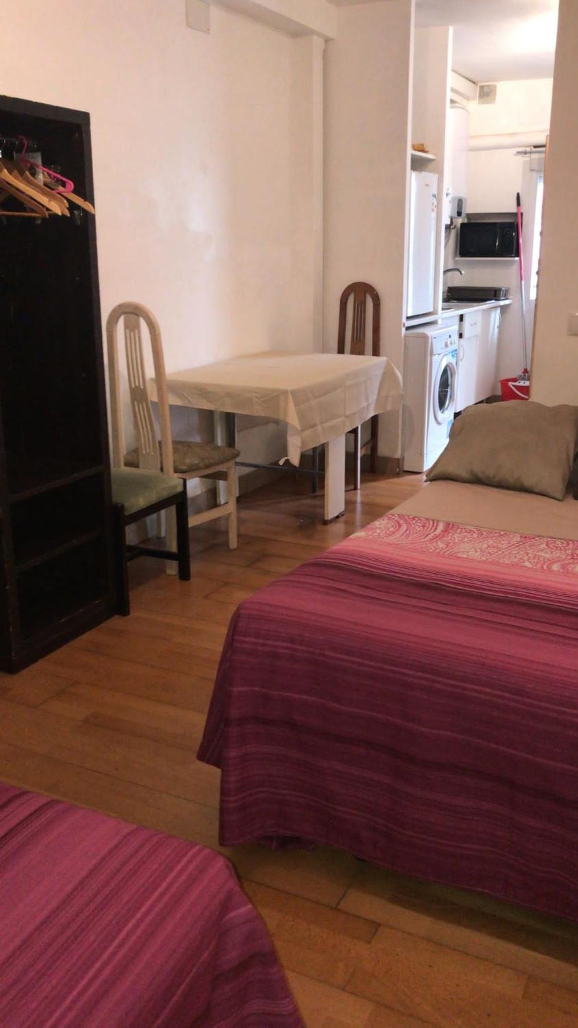 Apartamentos Pandiellos I Madrid Luaran gambar